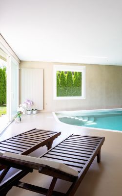 piscina interior ibiza